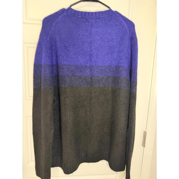 Stylus Men's Blue and Black Color Block Sweater - Picture 4 of 4